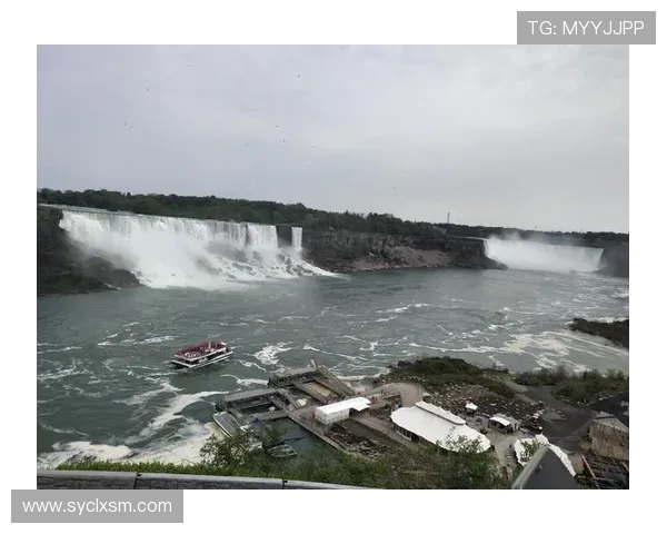 多伦多与墨美洲的文化碰撞与经济对比分析